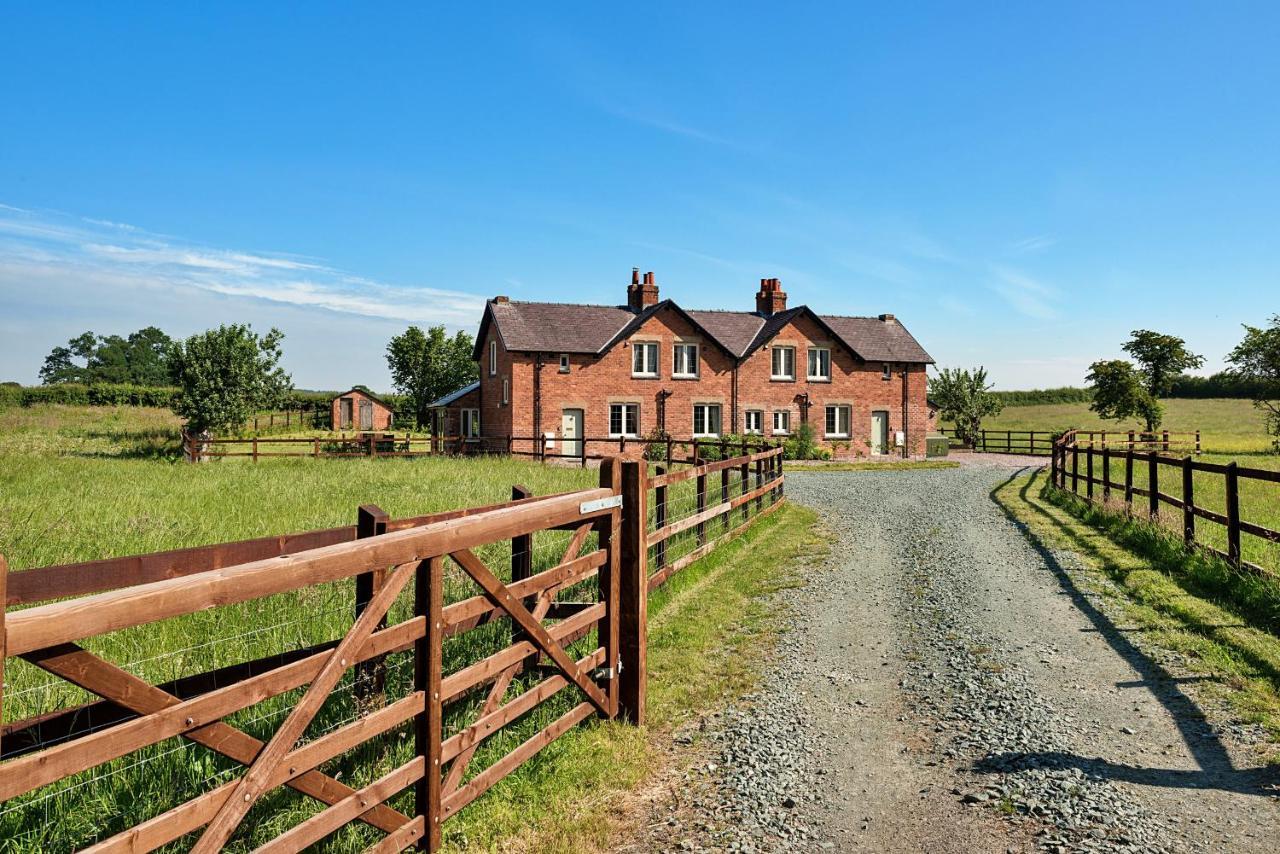 Villa Finest Retreats - Fox And Hare Shrawardine Exterior foto